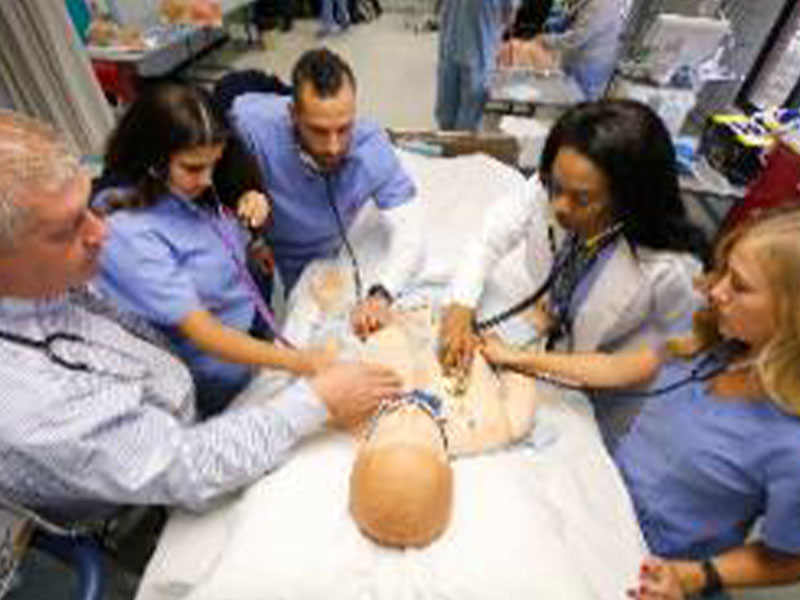 CCAC Respiratory Therapy students in lab